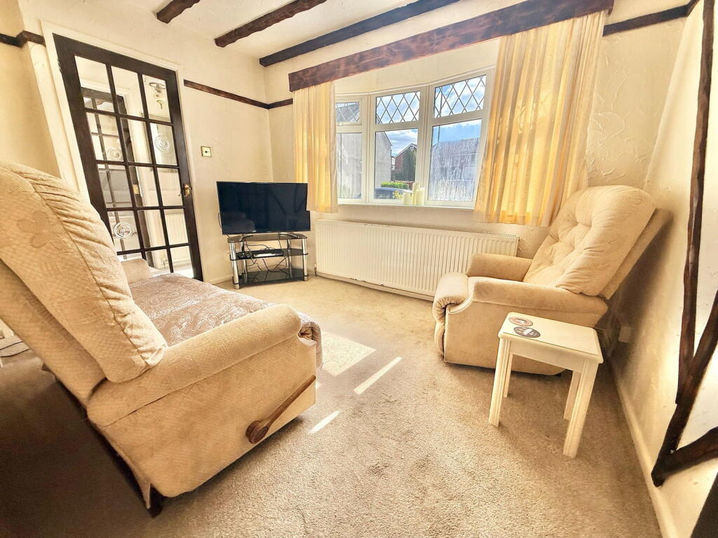 House in Walsall, Chapel Green - View 5