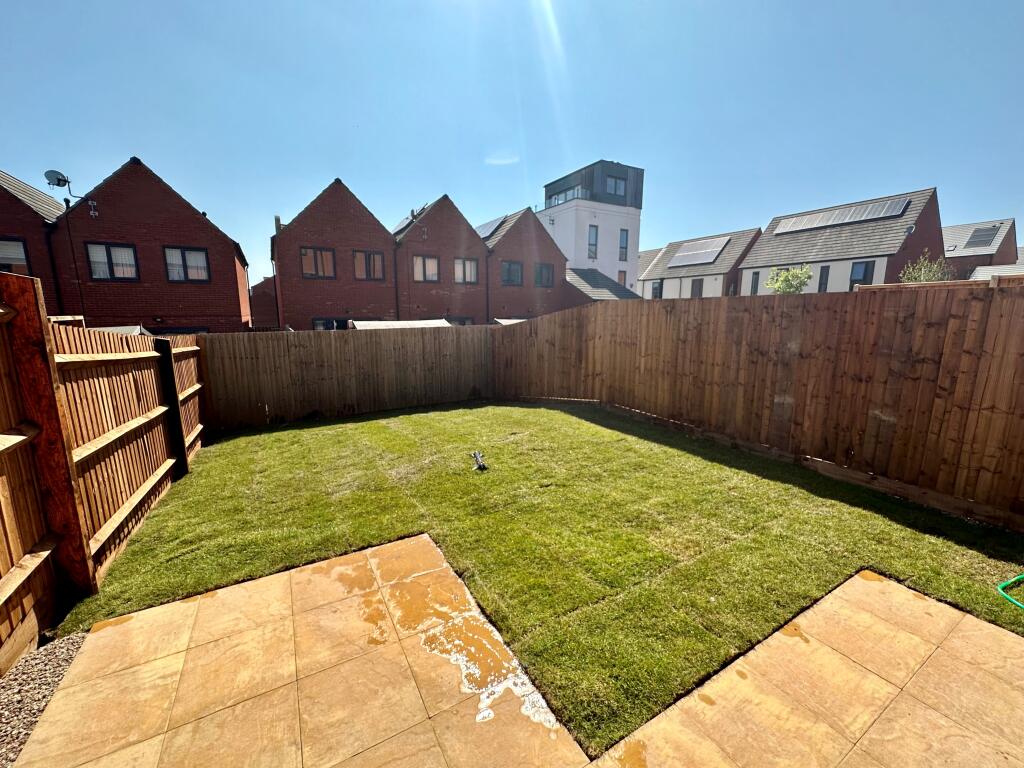 House in Derby, Littleover - View 2