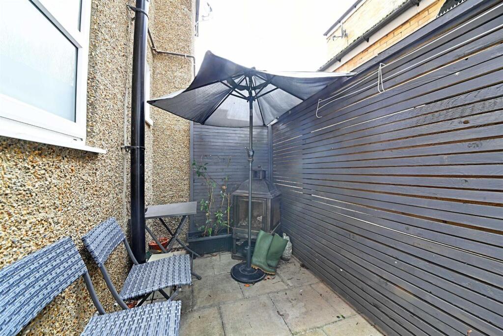 Apartment in London, North Finchley - More
