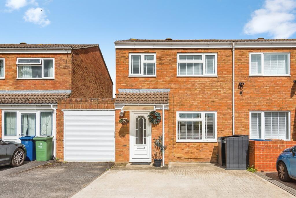 Main image of property: Kennedy Close, Oxford