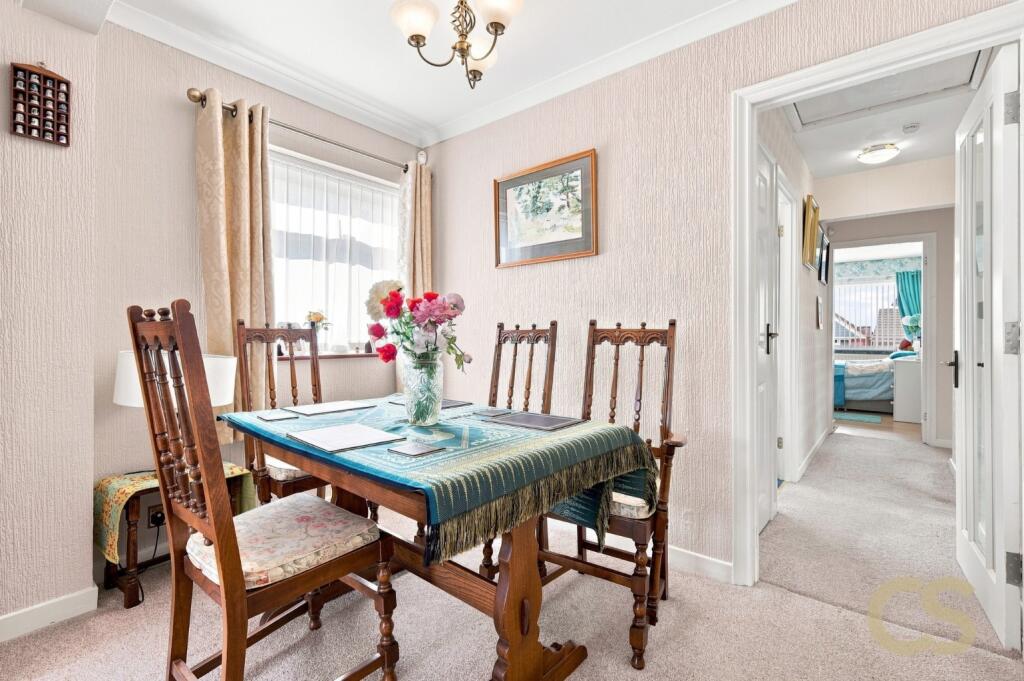 House in Epping Forest, Nazeing - More