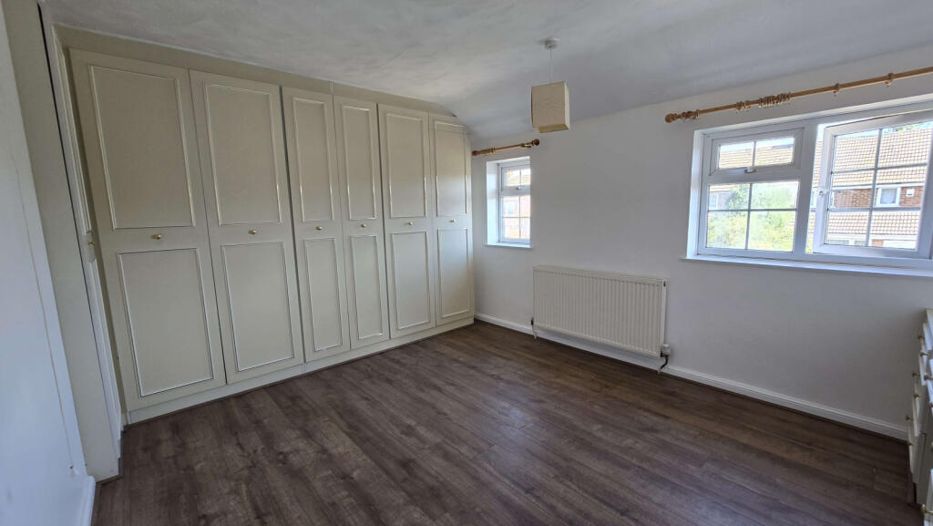 House in Luton - More