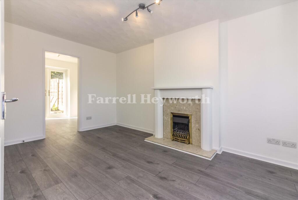 Brentwood Drive, Farnworth, Bolton photo 3