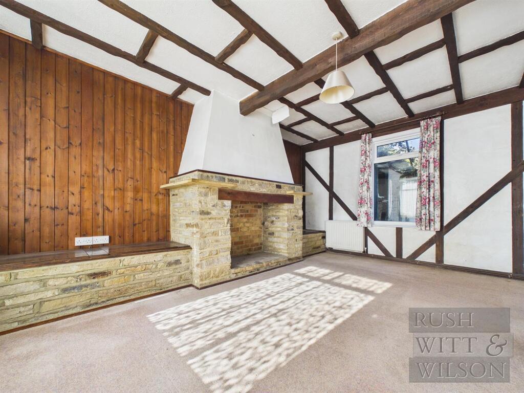 House in Tonbridge - More