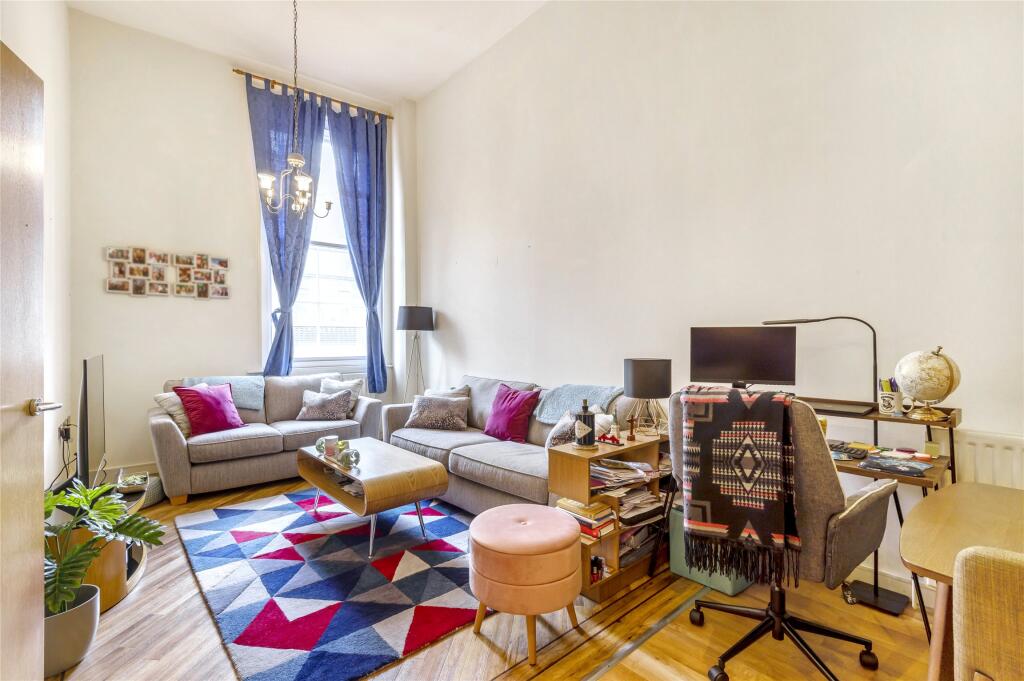 Main image of property: The Gatehouse, High Street, Romford, RM1