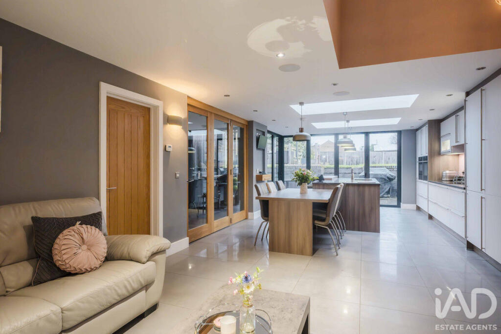 House in Cambridge - View 4