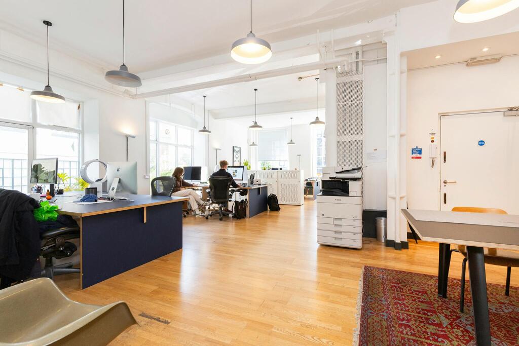 Canonbury Yard 20.jpg