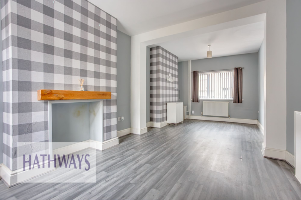 House in Pontnewydd - View 4