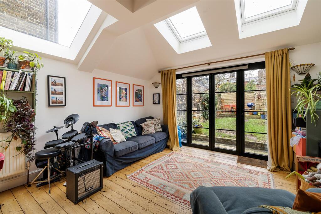 House in London, Leyton - View 5
