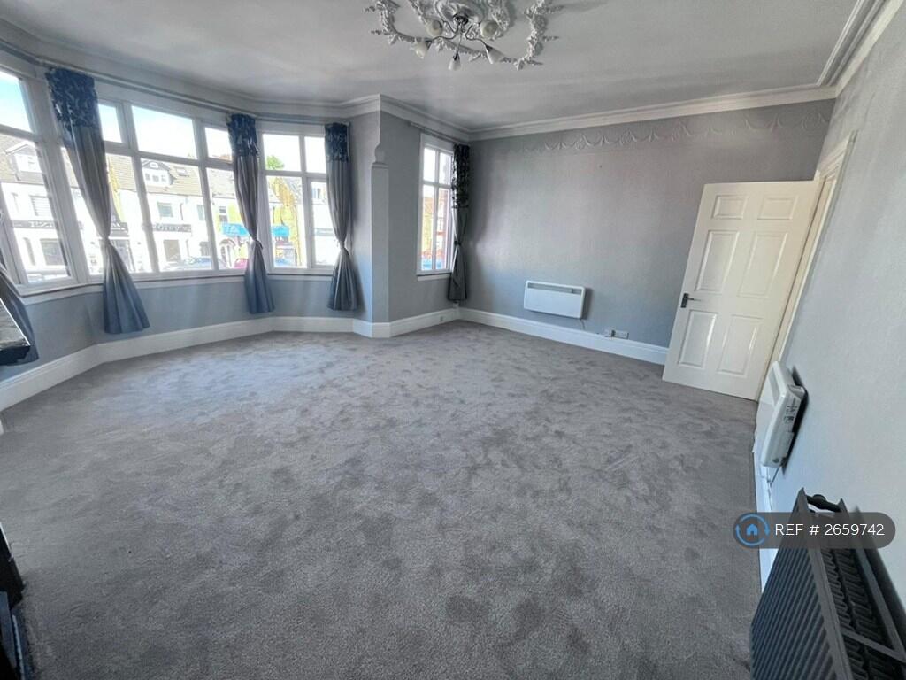 Apartment in London - View 3