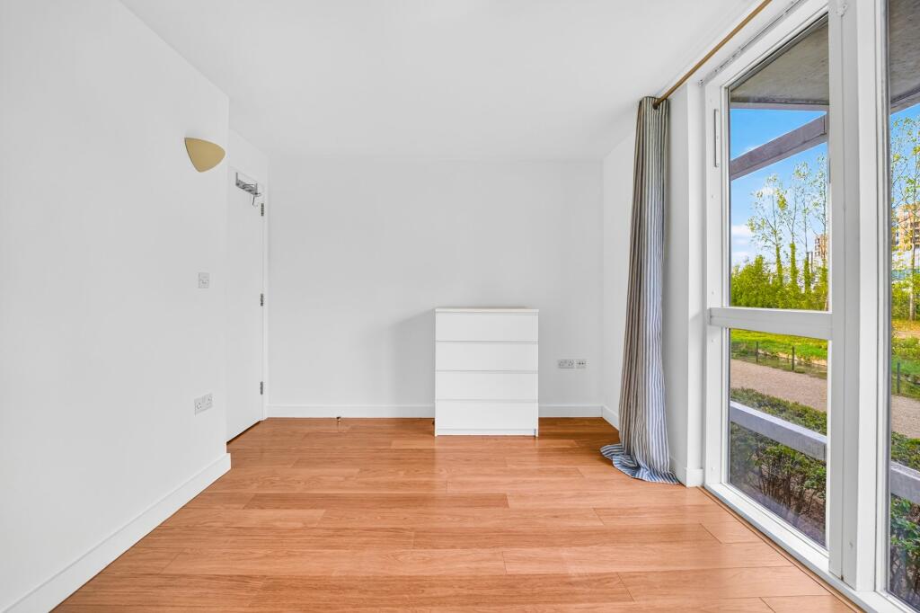 Apartment in London - View 5