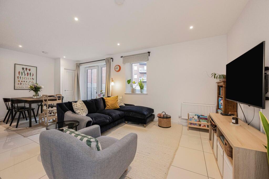 Apartment in London - More