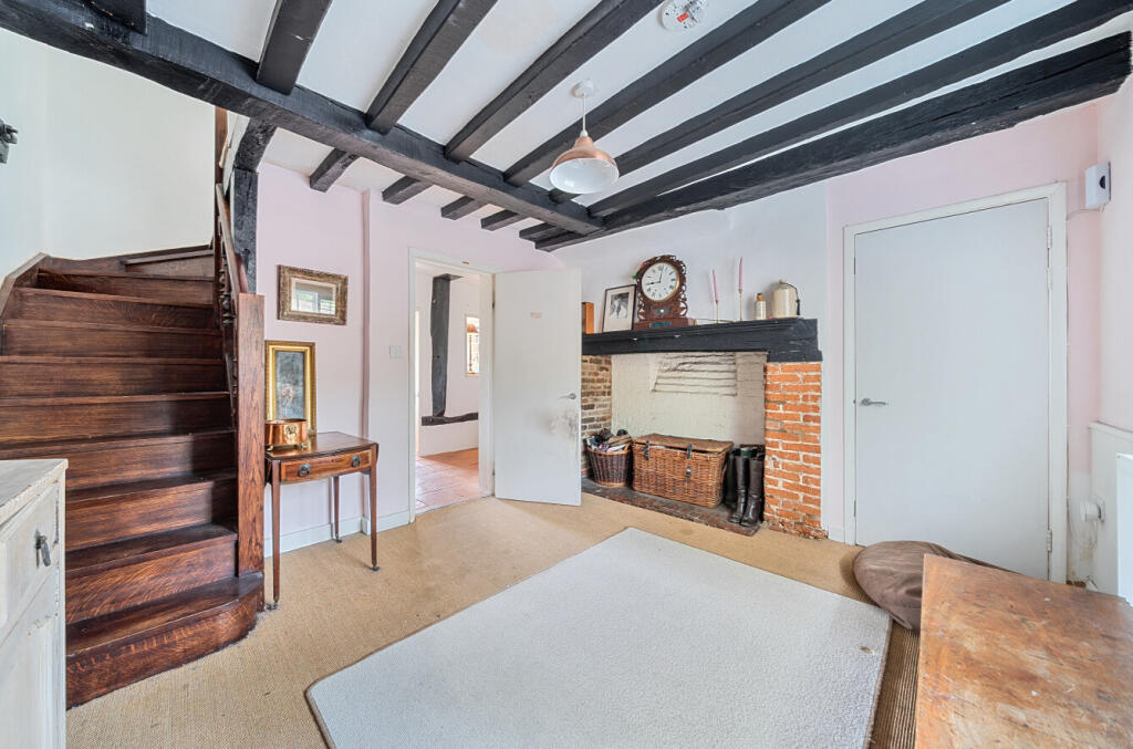 House in Guildford, Surrey - More
