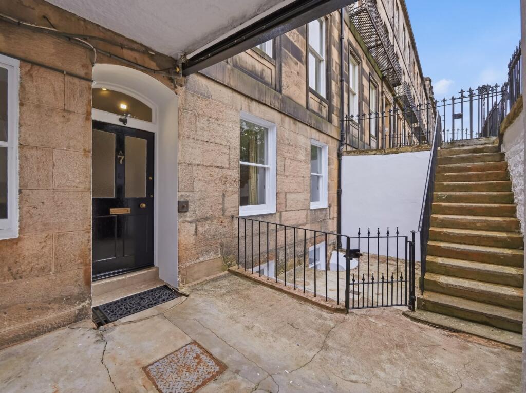 Main image of property: 7A Fettes Row, New Town, Edinburgh, EH3