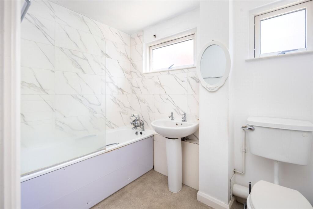 Apartment in London - More