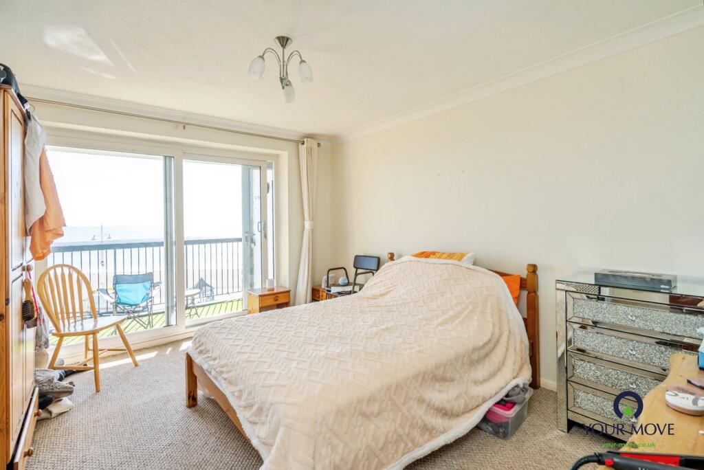 Apartment in Portsmouth - More