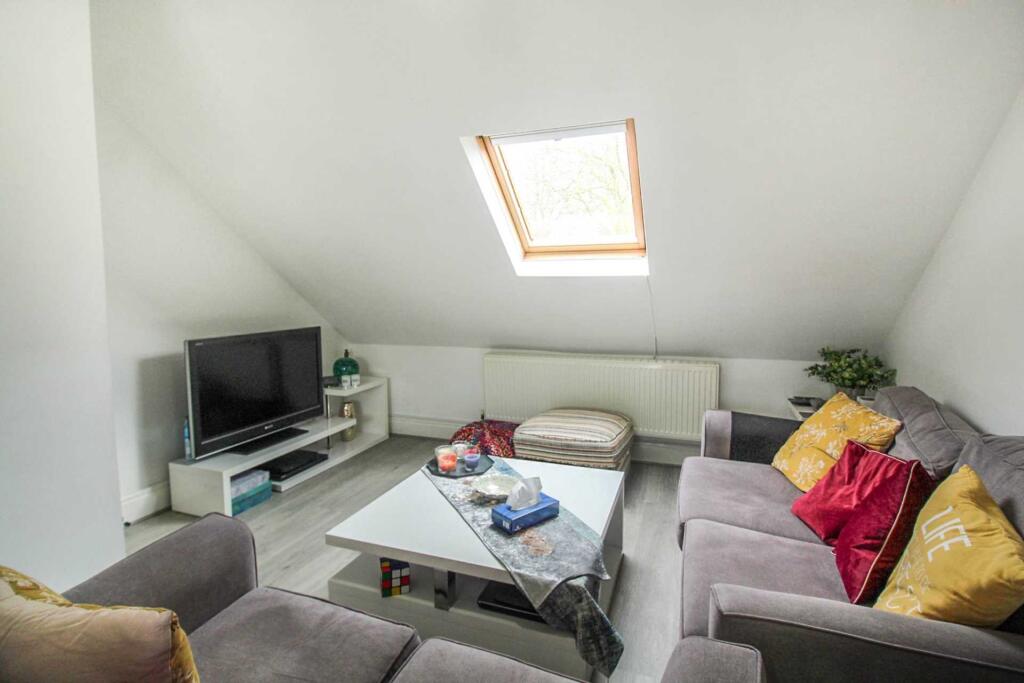 Apartment in Luton - View 2