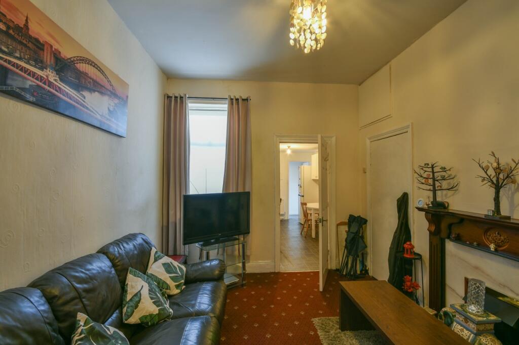 Apartment in Newcastle upon Tyne, Tyne and Wear - View 2
