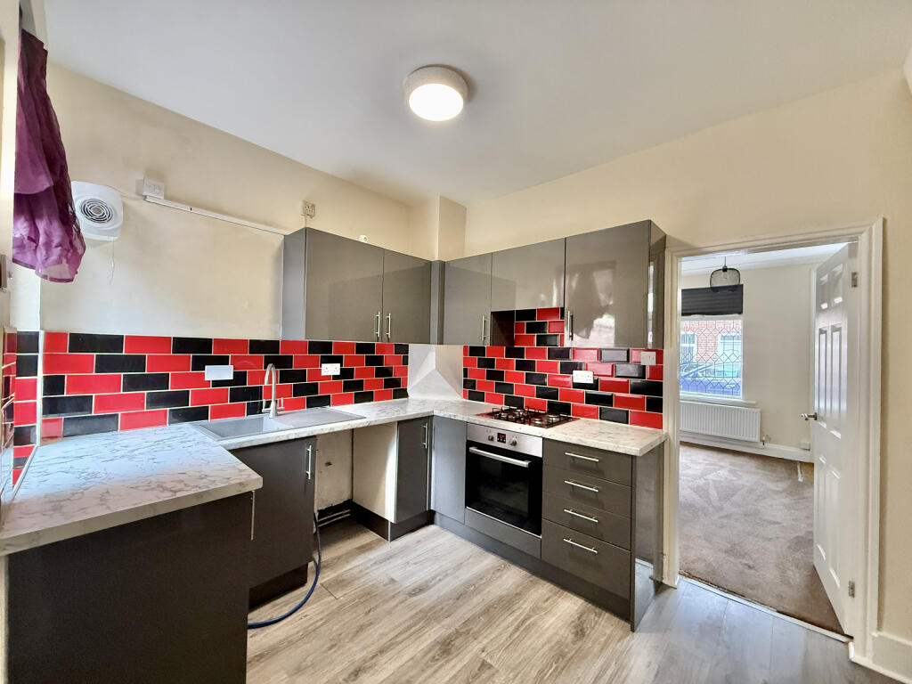 House in Wakefield, Belle Isle - View 3