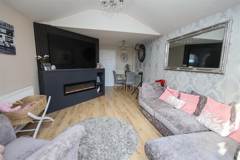 NN10, Glassbrook Road, Rushden - View 6