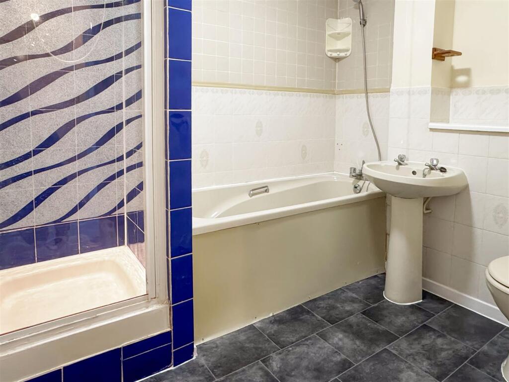 Apartment in Brighton - More