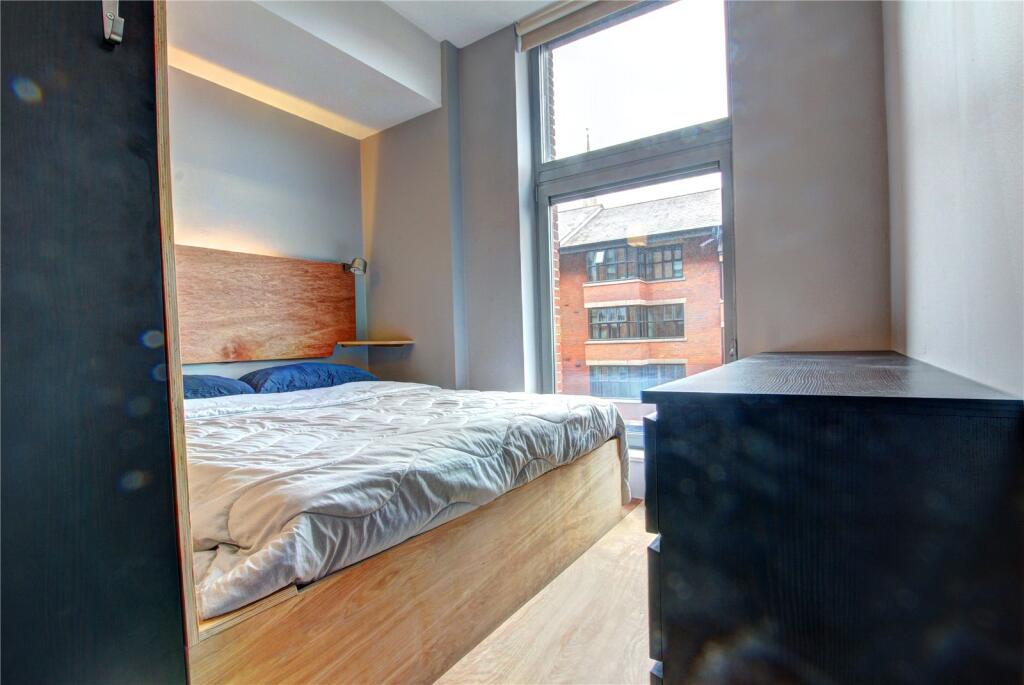 Apartment in Newcastle upon Tyne - More