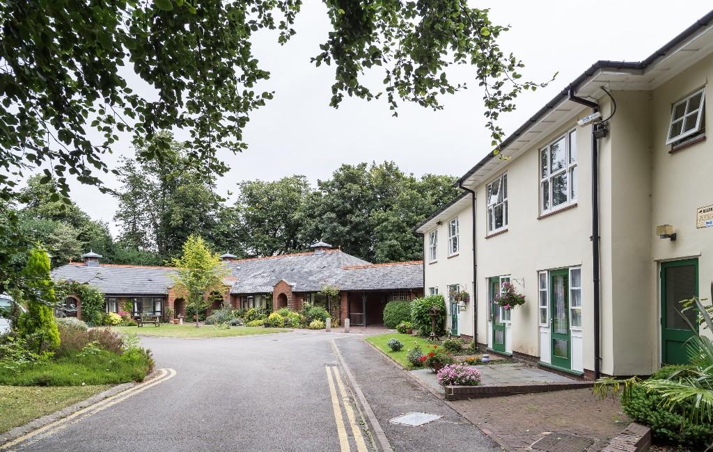 Main image of property: Flat 20, Bushwood Court, St. James Road, Birmingham, B15 2NX