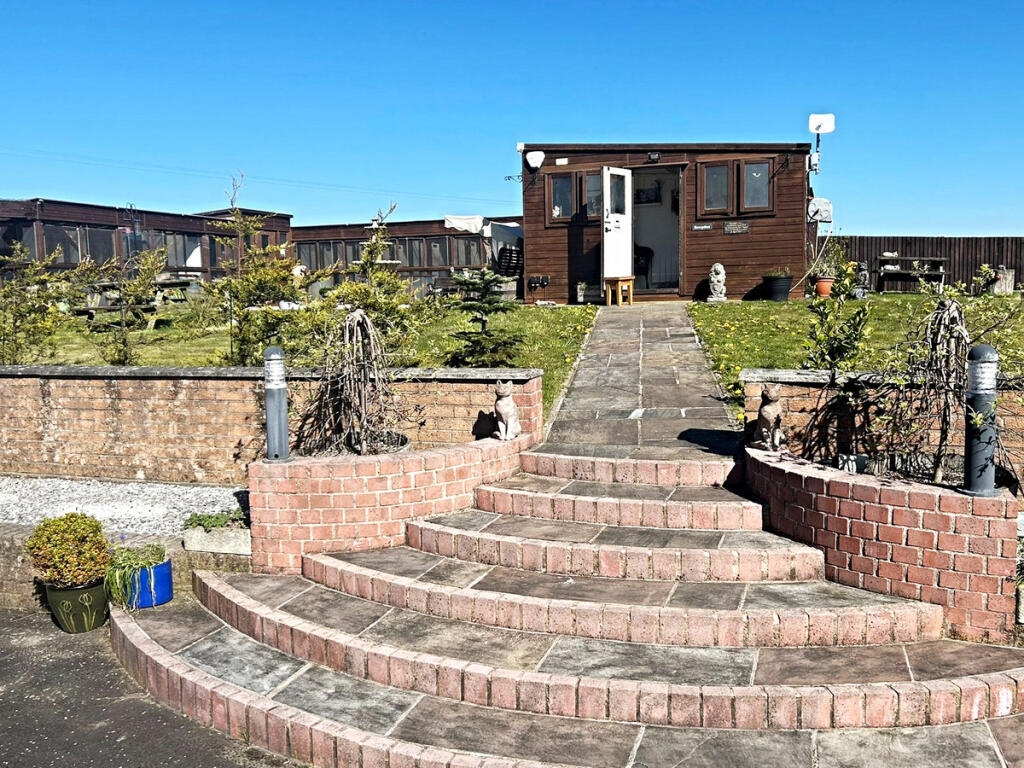 Main image of property: Brenthead Farm, Kilwinning, KA13