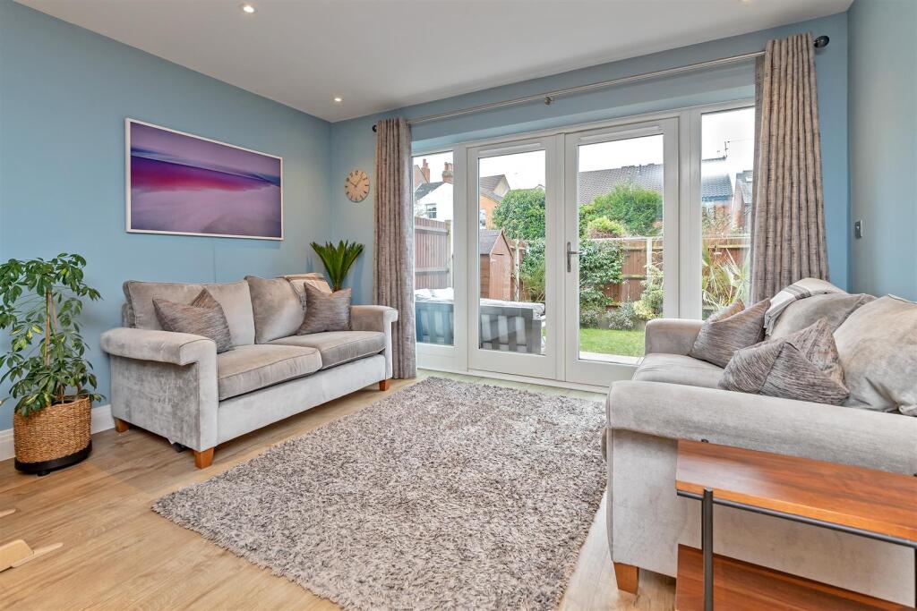House in St Albans, Townsend - More