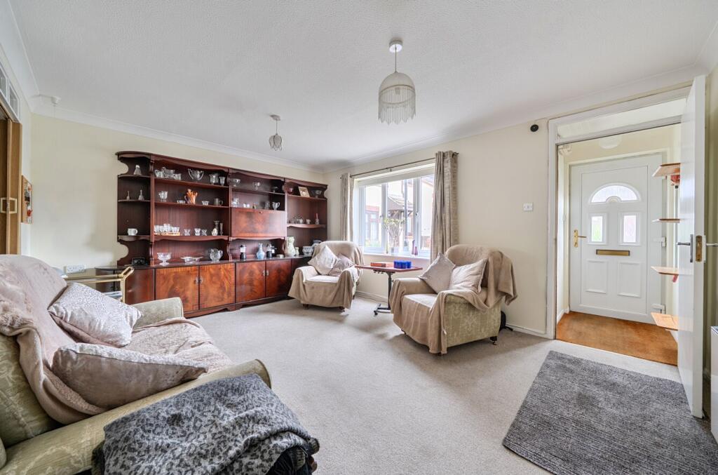Apartment in Chichester, East Wittering - View 2