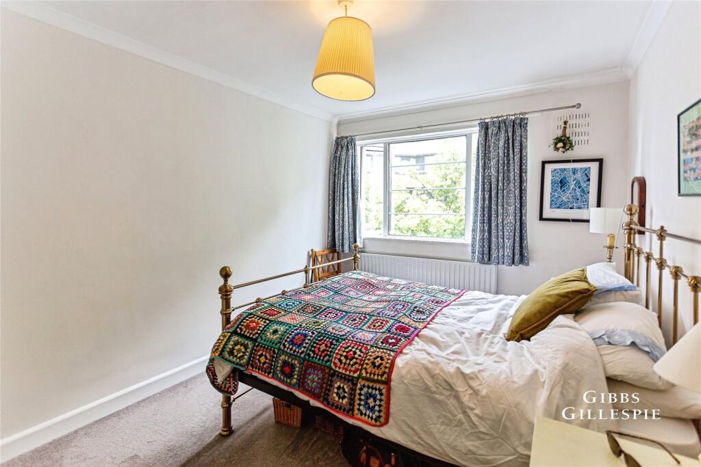 Apartment in London - View 5