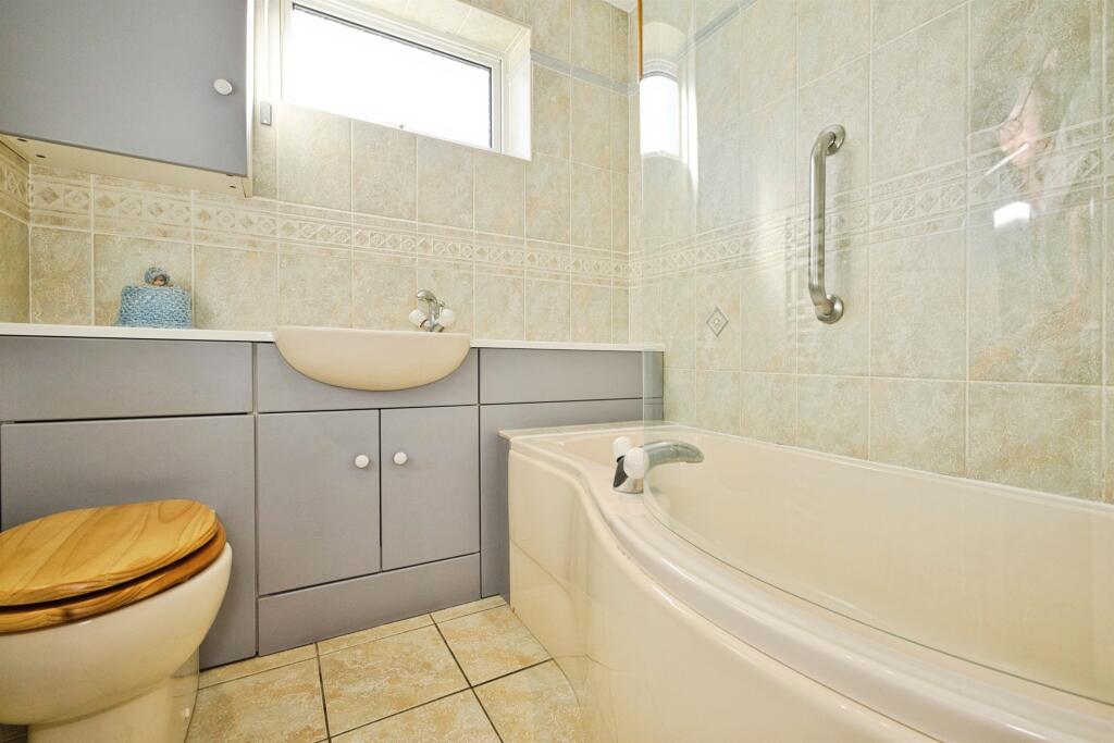 Additional image 12 of Burroughes Avenue, Yeovil