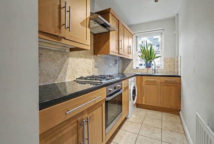 Jackman Close, Abingdon photo 3
