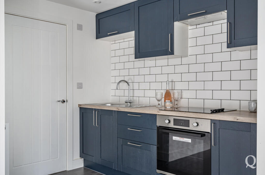 Apartment in Swale, Grove Park, Milton Regis - More