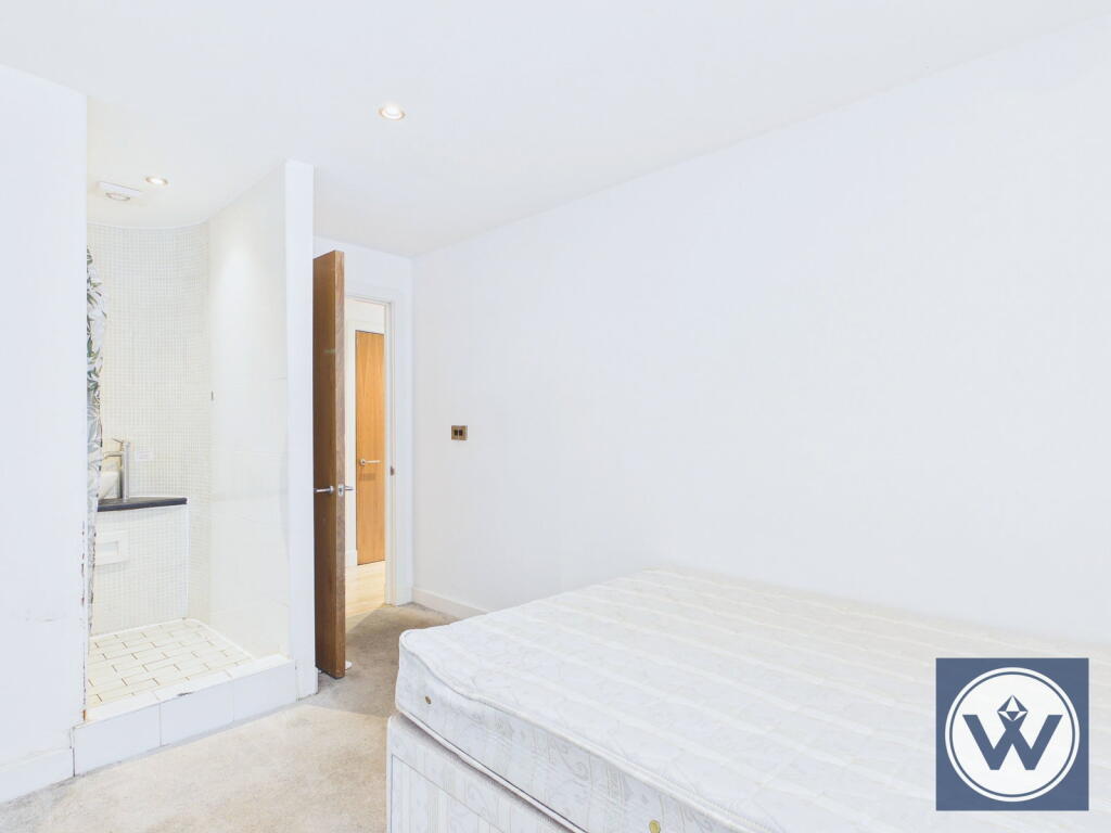 Apartment in Manchester - View 5