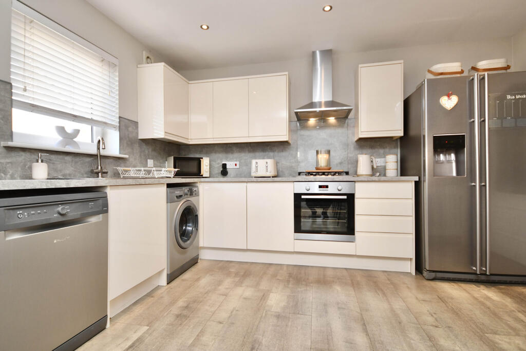 12 Castlehill, New Cumnock, KA18 4AF photo 5