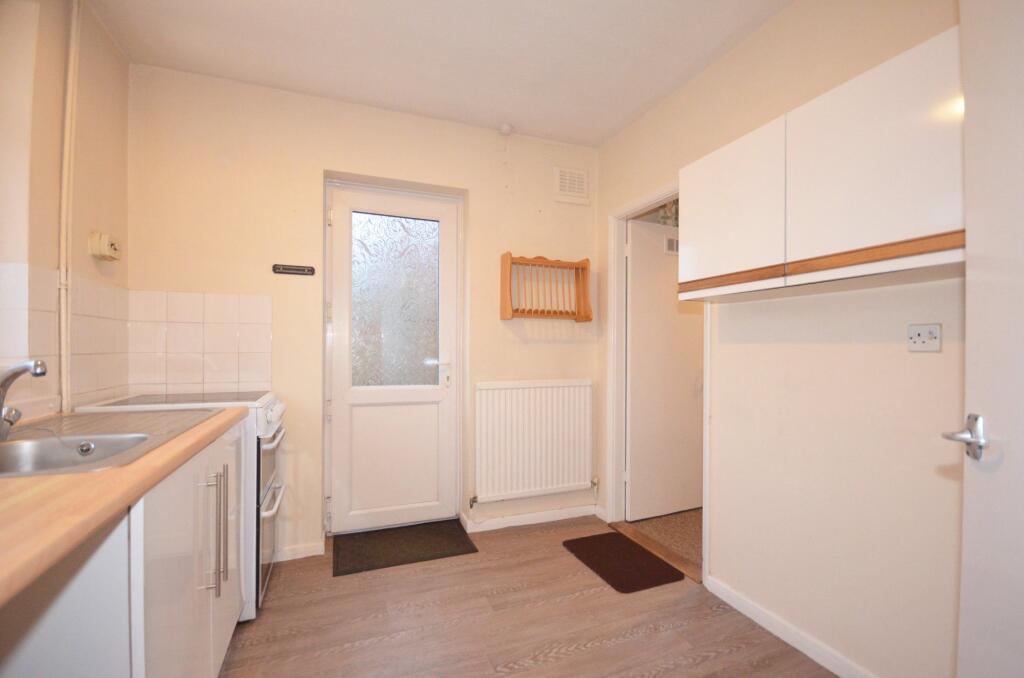 Norton Crescent, Towcester, NN12 photo 4