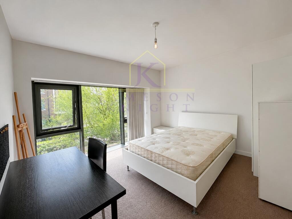 Apartment in London - View 5