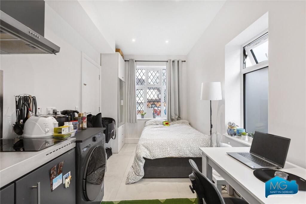 Main image of property: Ventnor Drive, Whetstone, London, N20