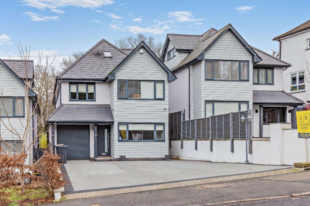 Main image of property: London Hill, Rayleigh, Essex, SS6