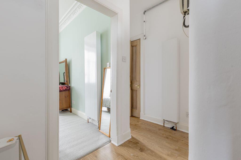 Apartment in Edinburgh - More