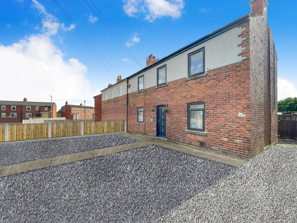 Main image of property: Bradford Road, Tingley, WF3