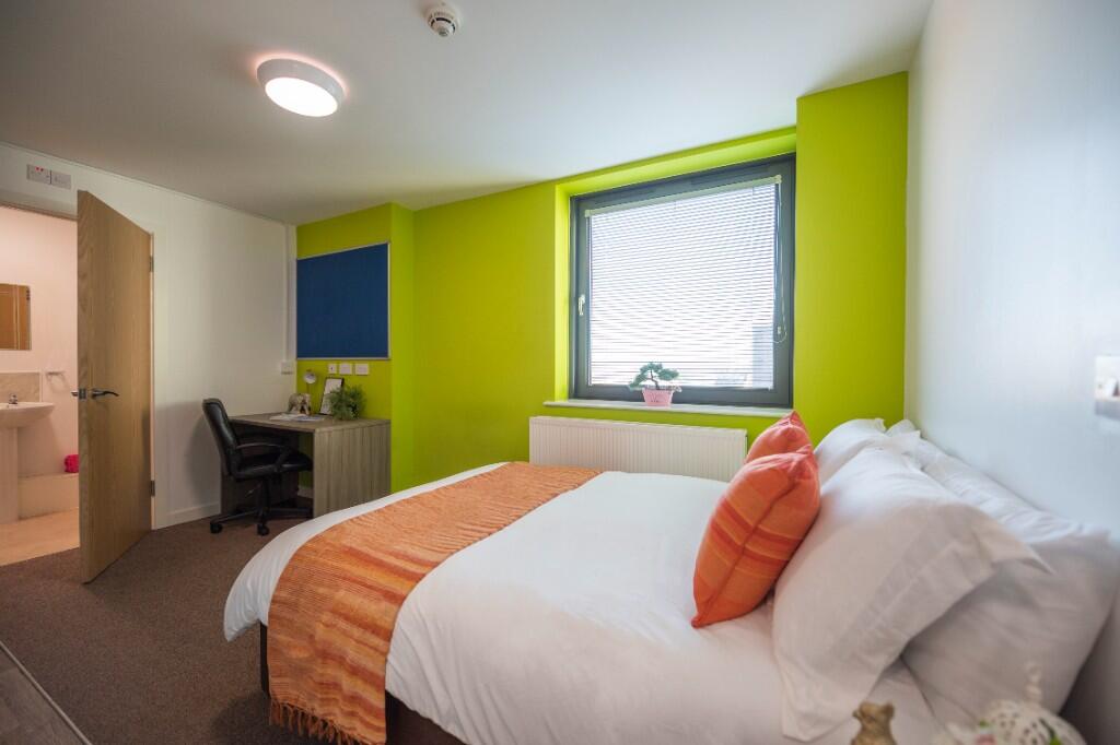 Main image of property: Corporation Road, Middlesbrough, North Yorkshire, TS1