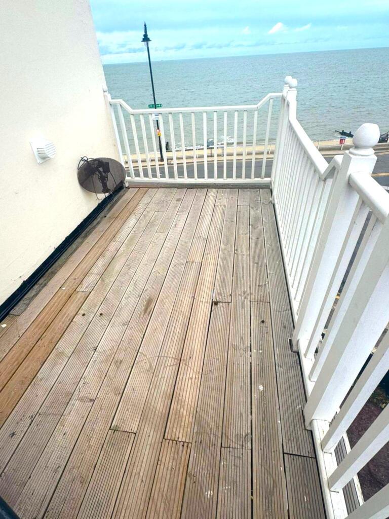Apartment in Canterbury - View 4