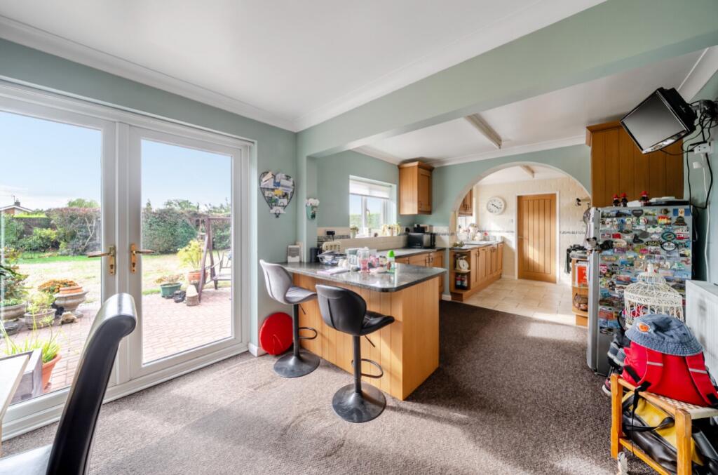 House in West Lindsey, Cherry Willingham CP - More