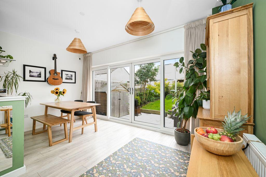 House in Edinburgh, Saughton - More