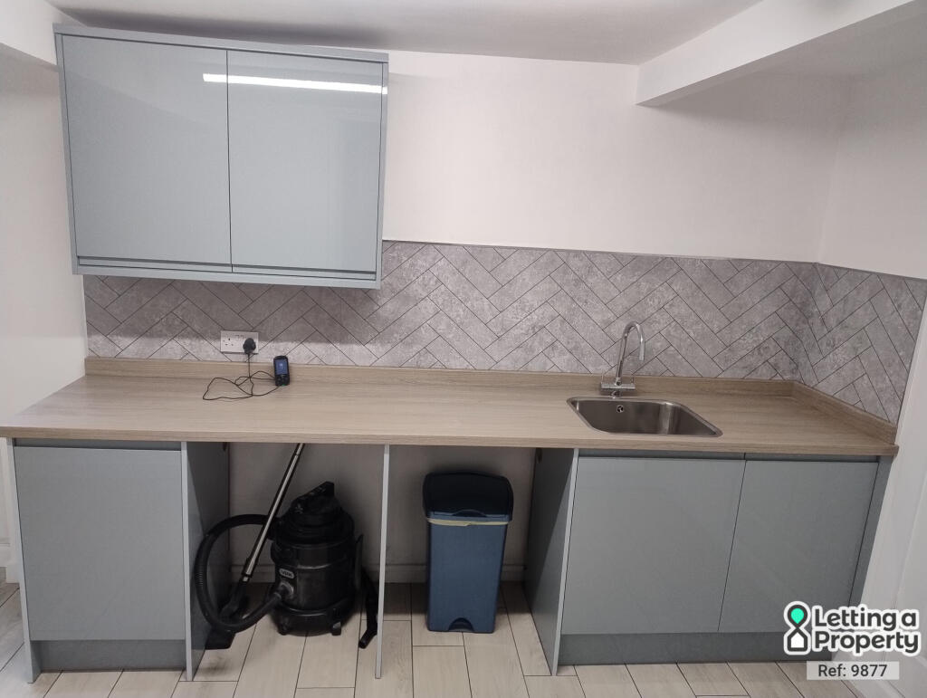 Additional image 11 of Longleat Drive, Cheswick Green, Solihull, West Midlands, B90 4SN