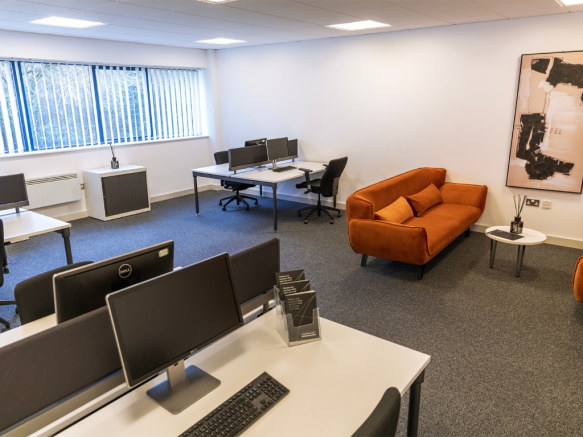 500 sqft office