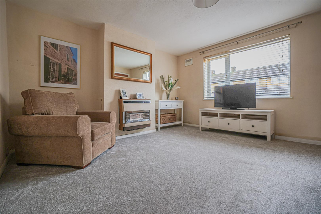 House in Dacorum, Hertfordshire - View 2