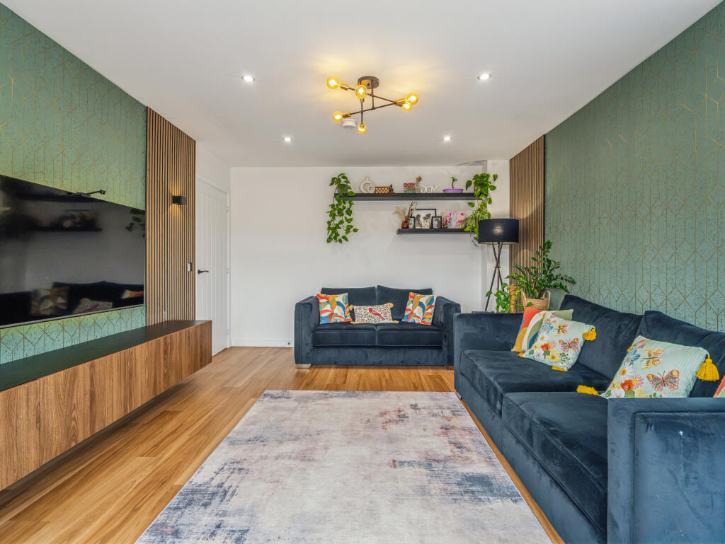 House in Glasgow, Swinton - View 4